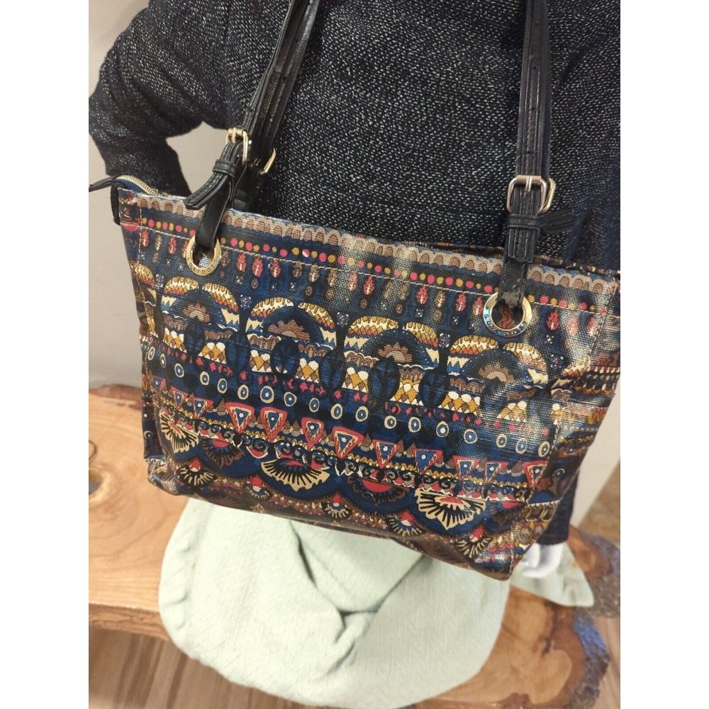 Sakroots Multicolored Purse Shoulder Bag elephant Hippie Boho Bag. Gently used. - Picture 6 of 8